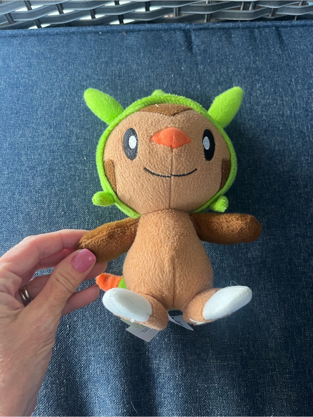 Tomy Nintendo Pokemon Chespin 2013  9" Plush Pokemon